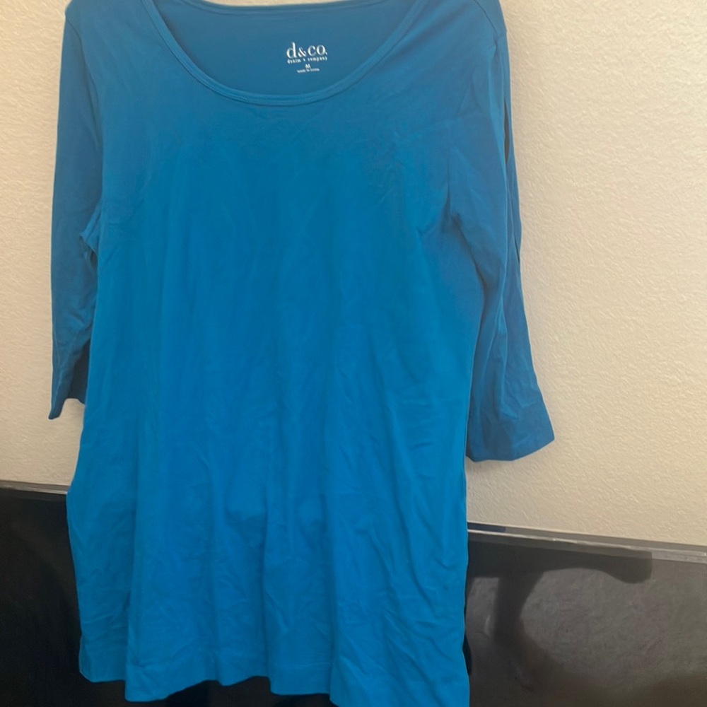 FINAL MARKDOWN Denim and company top medium